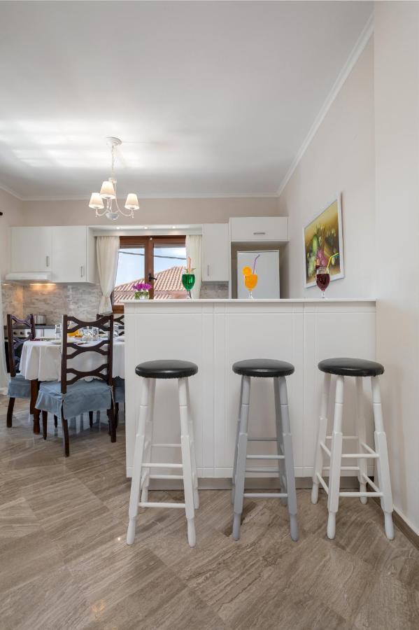 Elena Hara Apartman Alikanász Kültér fotó